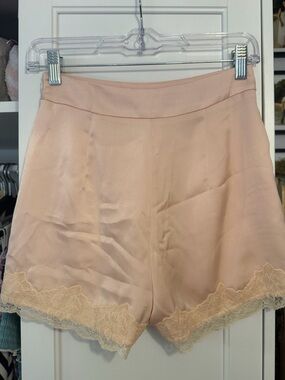 High-Waist Lace Trim Women's Shorts - Blush